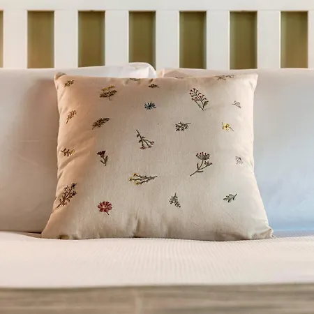 Pardo By Quokka 360 - Old Town * Локарно