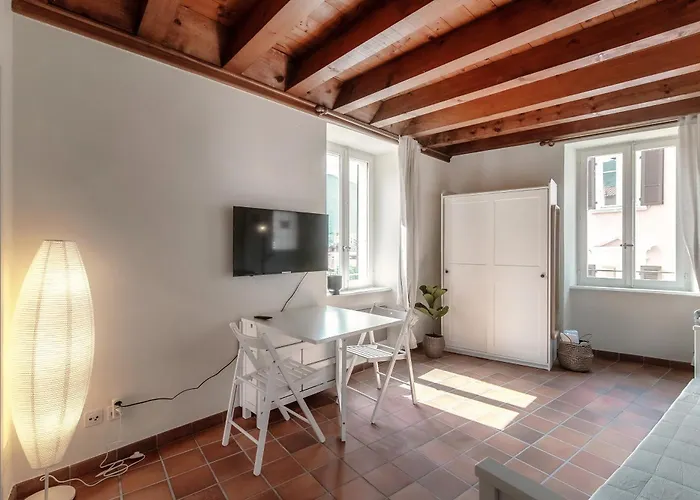 Pardo By Quokka 360 - Old Town ロカルノ